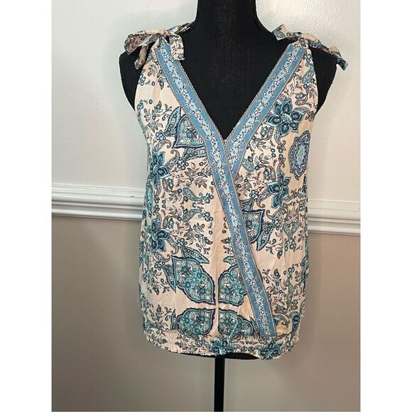 NWT Maurices Surplice Bubble Hem V-Neck Tank Top Size X-Small - Picture 1 of 8